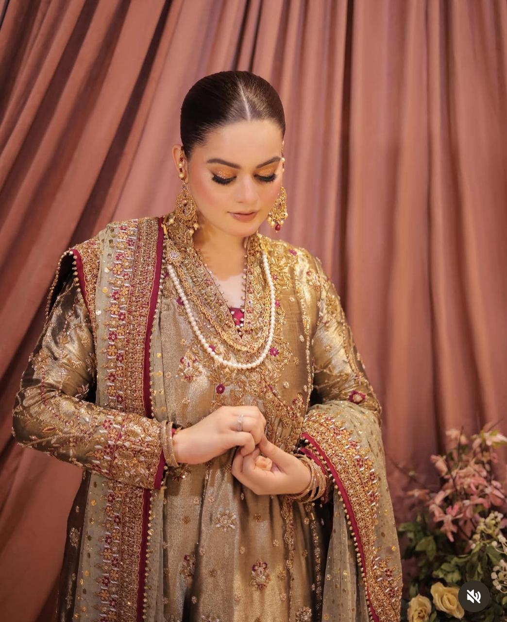 Golden Angharaka (HS-GA-749) - Haris Shakeel (AC-111)