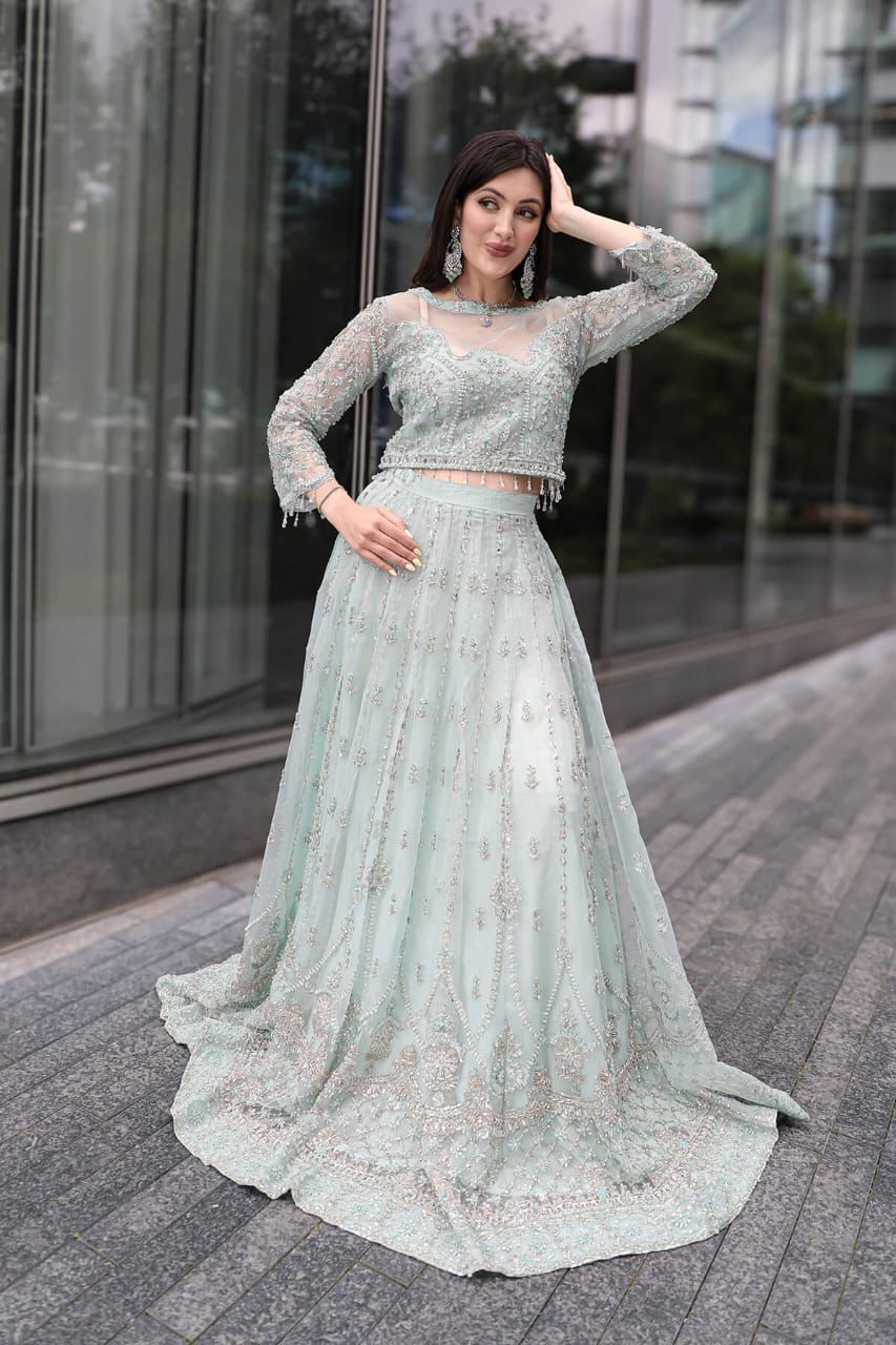 Frosted Elegance  -  Emran Kaxhif (AC-135)