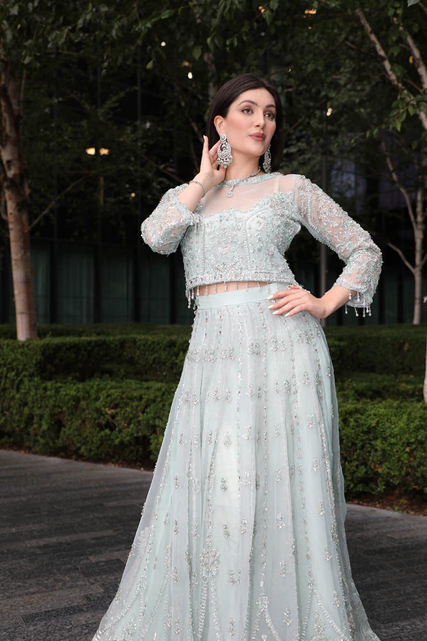 Frosted Elegance  -  Emran Kaxhif (AC-135)