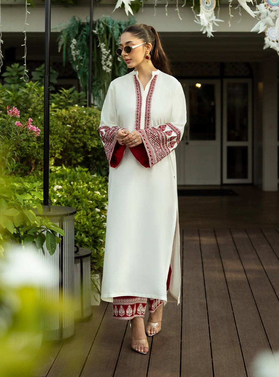 Scarlet Serenade - Zainab Chottani (AC-15)