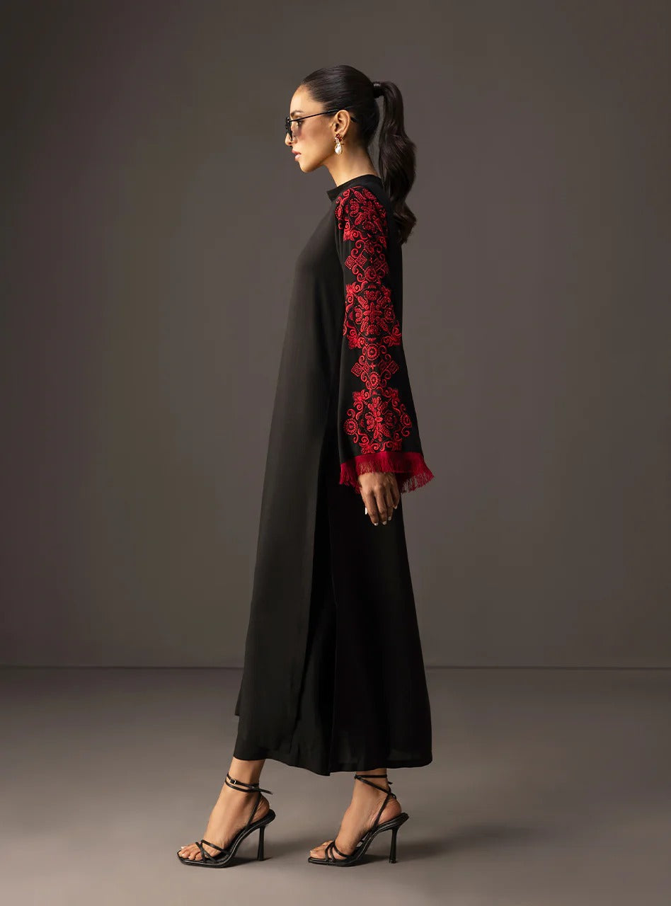 Black Blaze - Zainab chottani (AC-09)