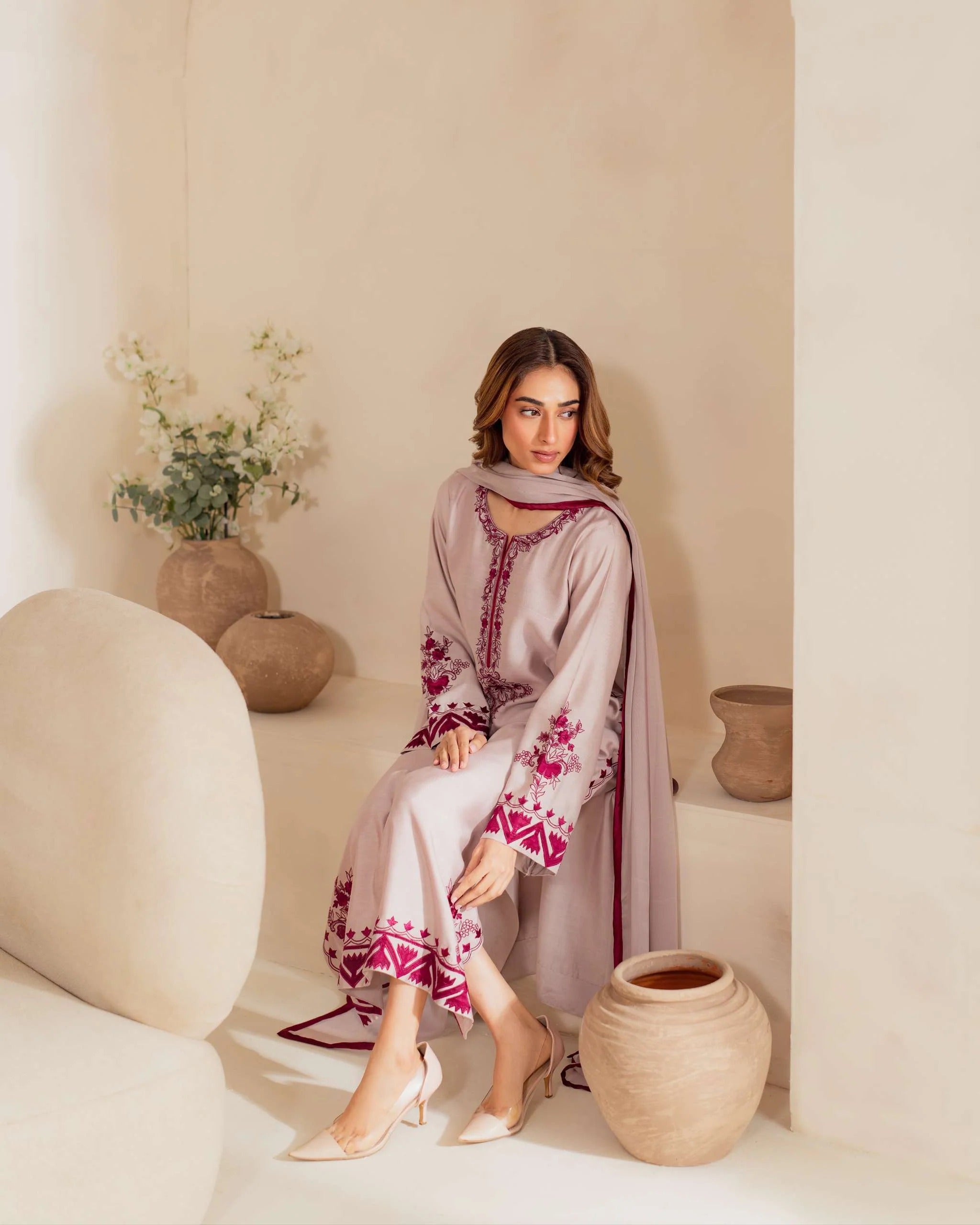 Zhaleh - Mahee (AC-29)